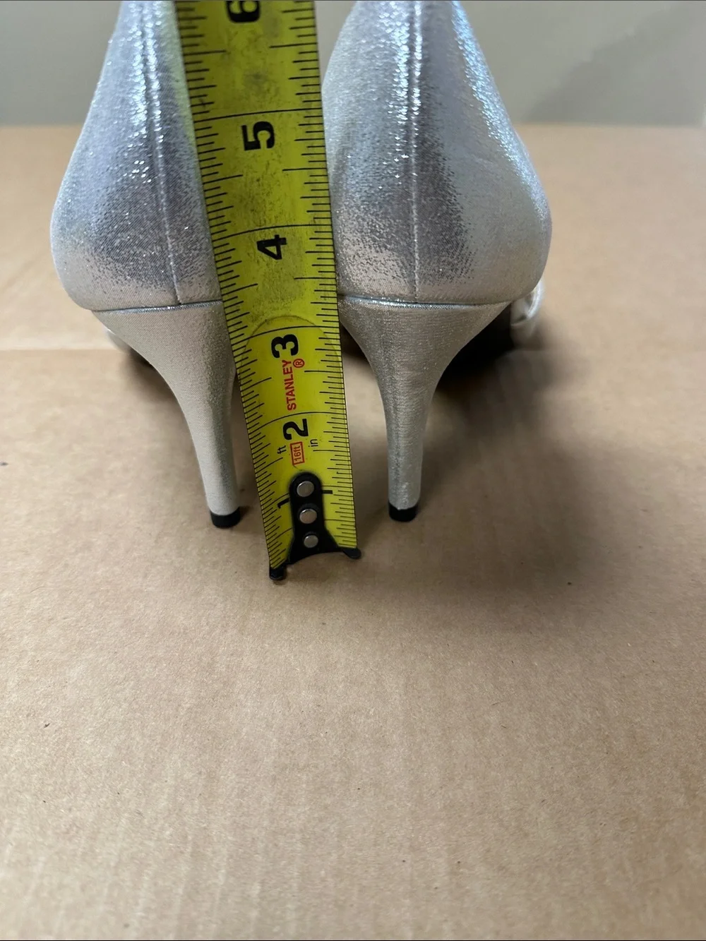 ##850, Size 11, Life Stride Women's Metallic Silver Open-Toe D'Orsay Heels